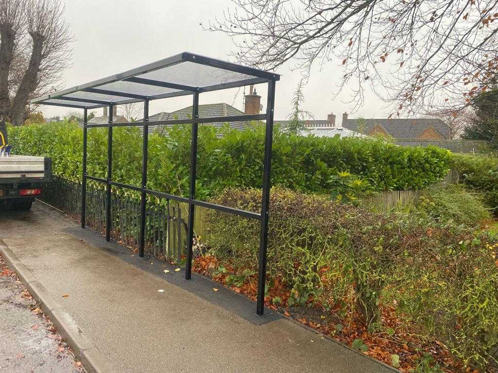 Cantilever Bus Shelter Image